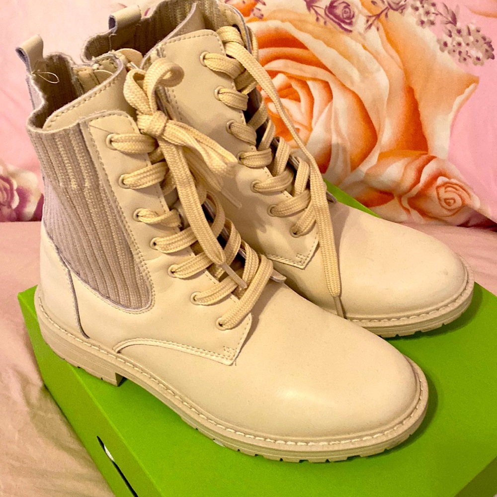 Gently worn, Sam Edelman tan boots for girls!